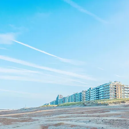 Apartment In Nieuwpoort Near Sandy Beaches, Cleaning Included *