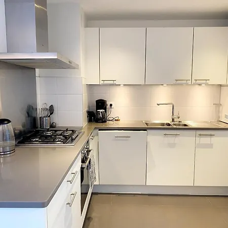 Apartment In Nieuwpoort Near Sandy Beaches, Cleaning Included Διαμέρισμα